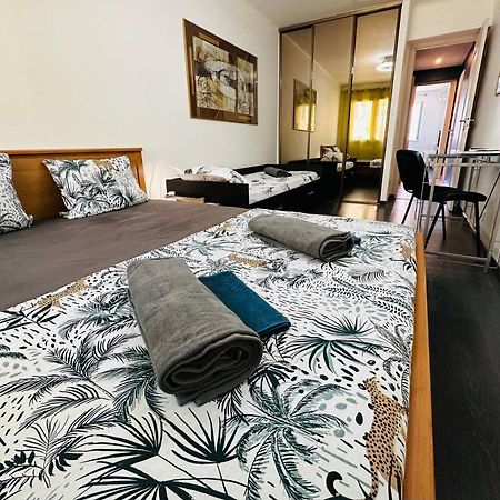 The Nice - 3 Rooms, 3Air Cond, 3Tv, 3Fans, 2 Wc, Wifi Everywhere 5Min Aeroport, Train, Beach, 1Min Tram, 15 Min Centre, Port, Parking Possible Zewnętrze zdjęcie